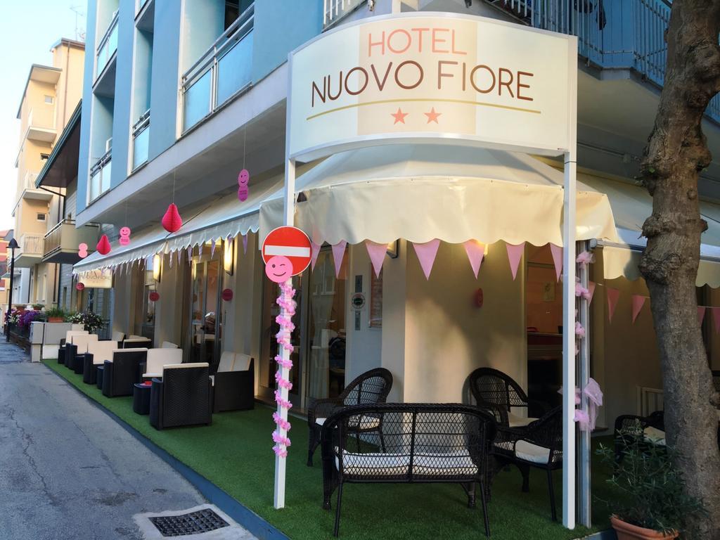 Hotel Nuovo Fiore กัตตอลิกา ภายนอก รูปภาพ