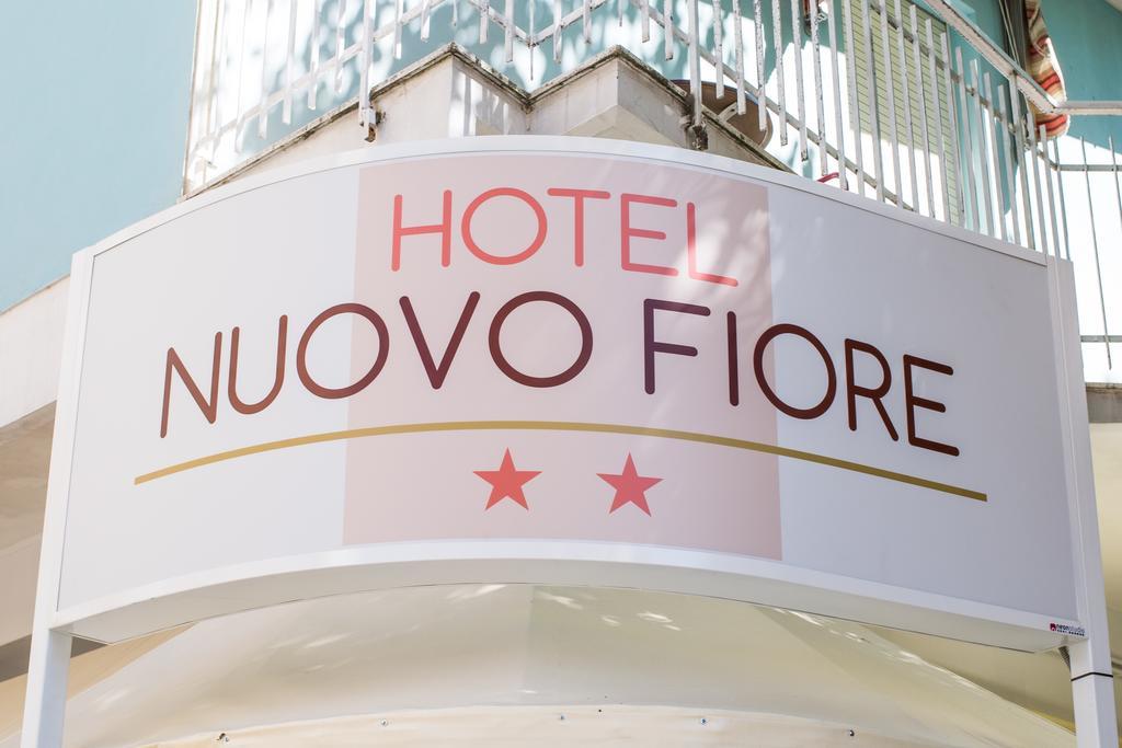Hotel Nuovo Fiore กัตตอลิกา ภายนอก รูปภาพ