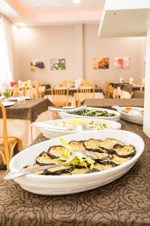 Hotel Nuovo Fiore กัตตอลิกา ภายนอก รูปภาพ