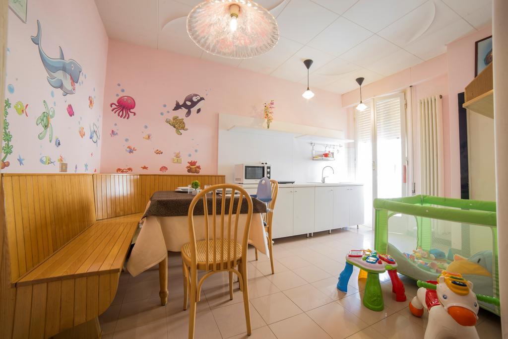 Hotel Nuovo Fiore กัตตอลิกา ภายนอก รูปภาพ